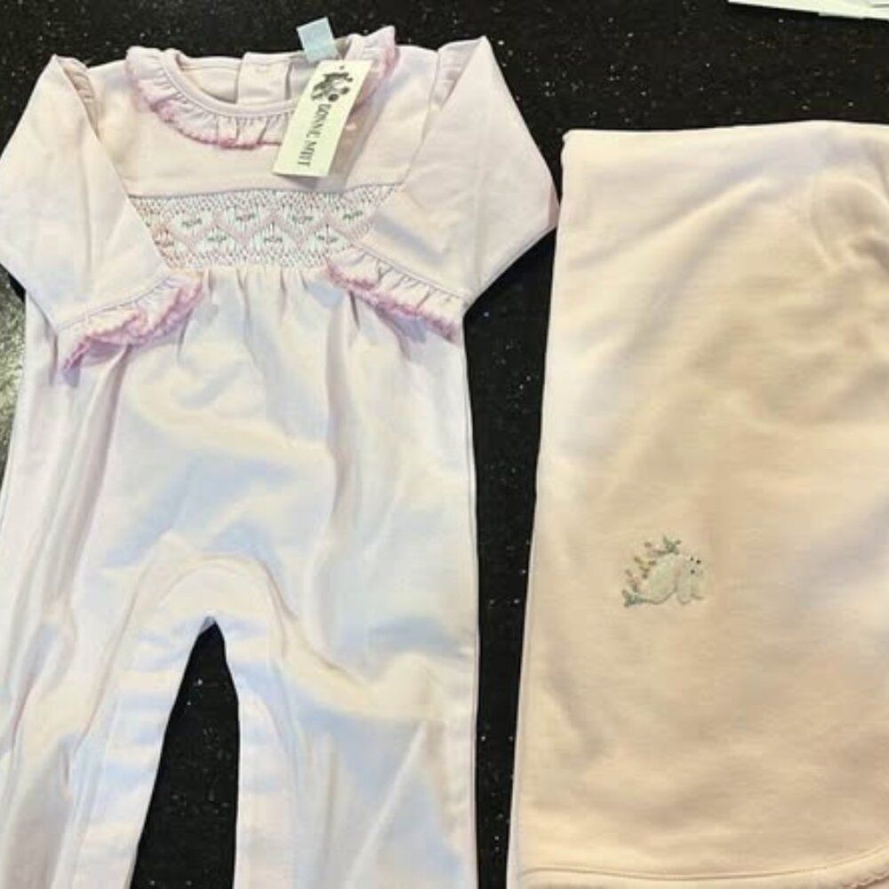 NWT 3M Kissy Kissy pink long sleeve romper and blanket